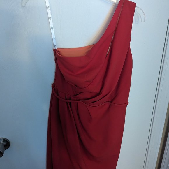 One shoulder size 4 David's Bridal dress, red - Picture 1 of 3